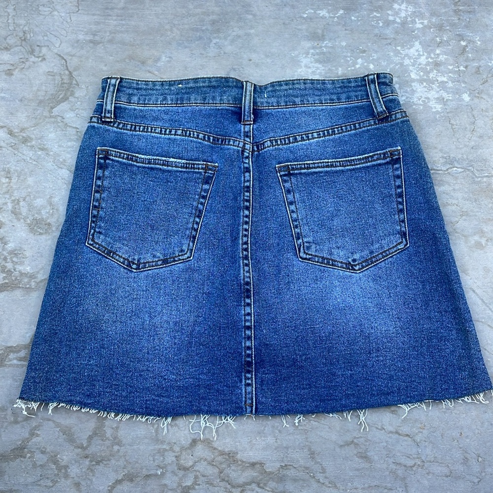 STS Blue Emily Stretch Denim Miniskirt Size 27 - Picture 2 of 4